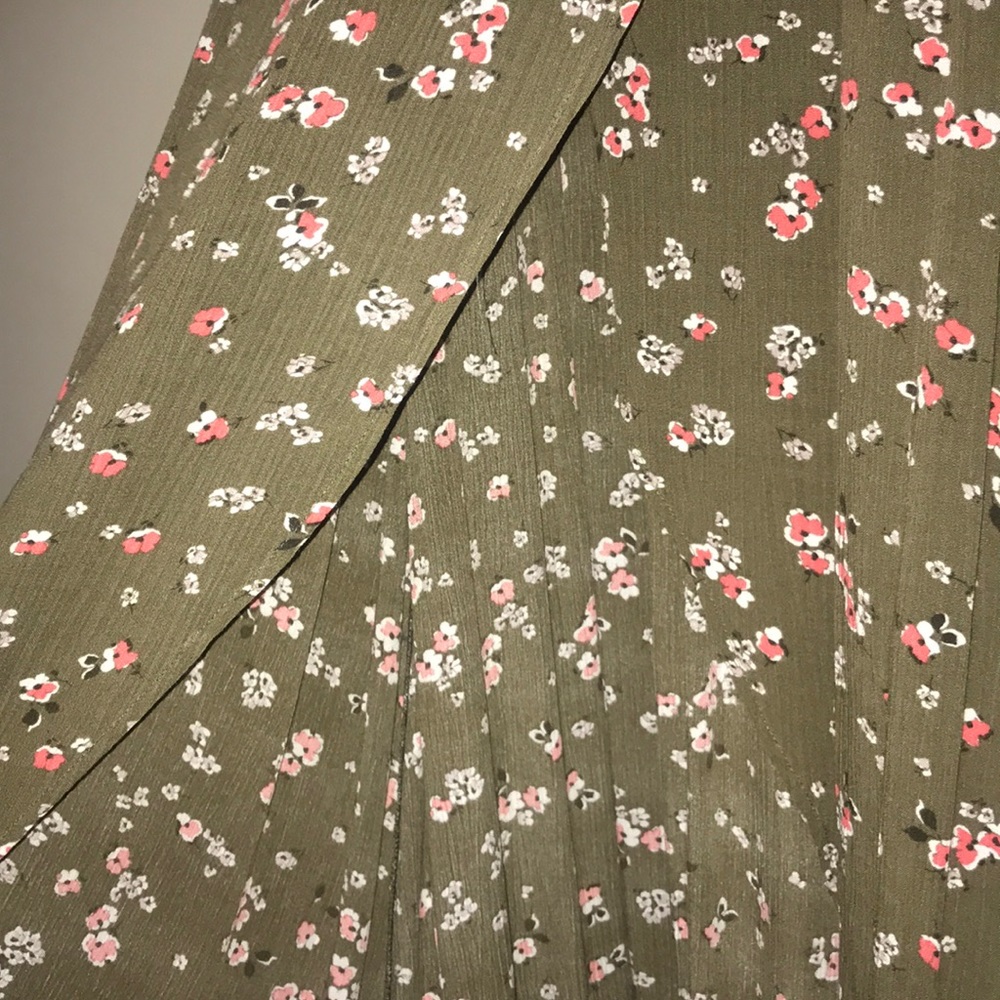 Skirt - Picture 3 of 3
